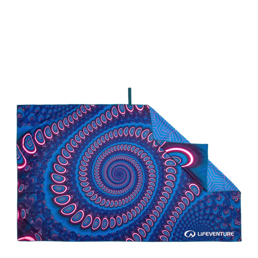 Recycled SoftFibre Trek Towel, Giant.